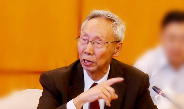 在交叉學(xué)科領(lǐng)域自由跨越的“大家”——訪中國(guó)科學(xué)院院 士倪嘉纘（深圳特區(qū)報(bào)）